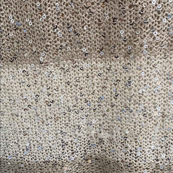 Sequenced sweater - Picture 2 of 2